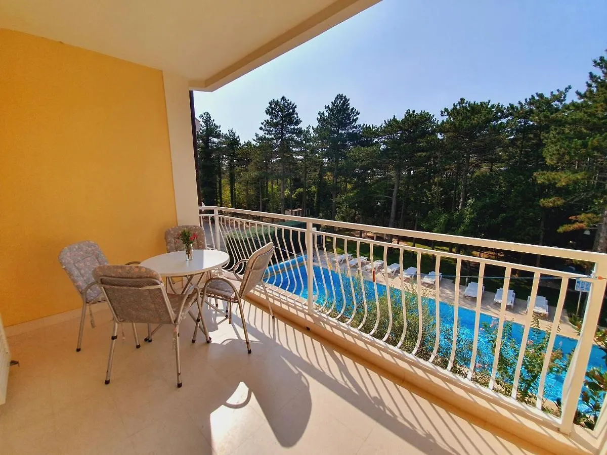 Apartments Villa Anne Jadranovo