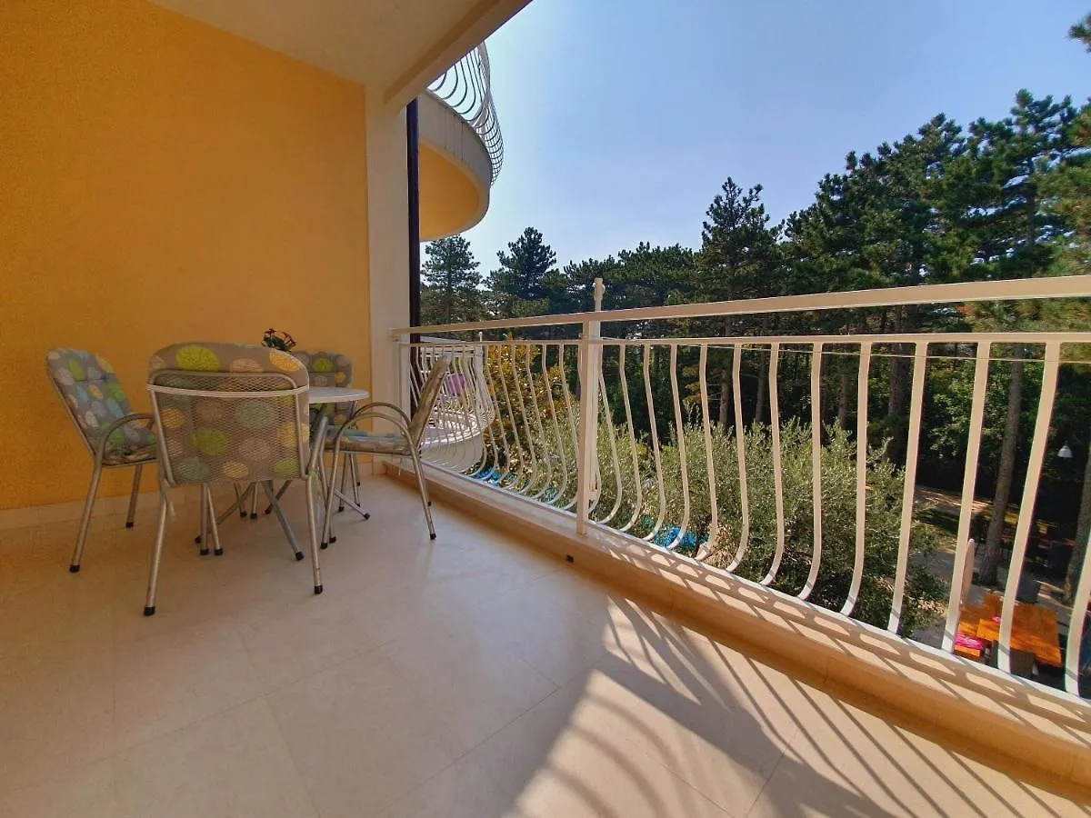 Apartments Villa Anne Jadranovo