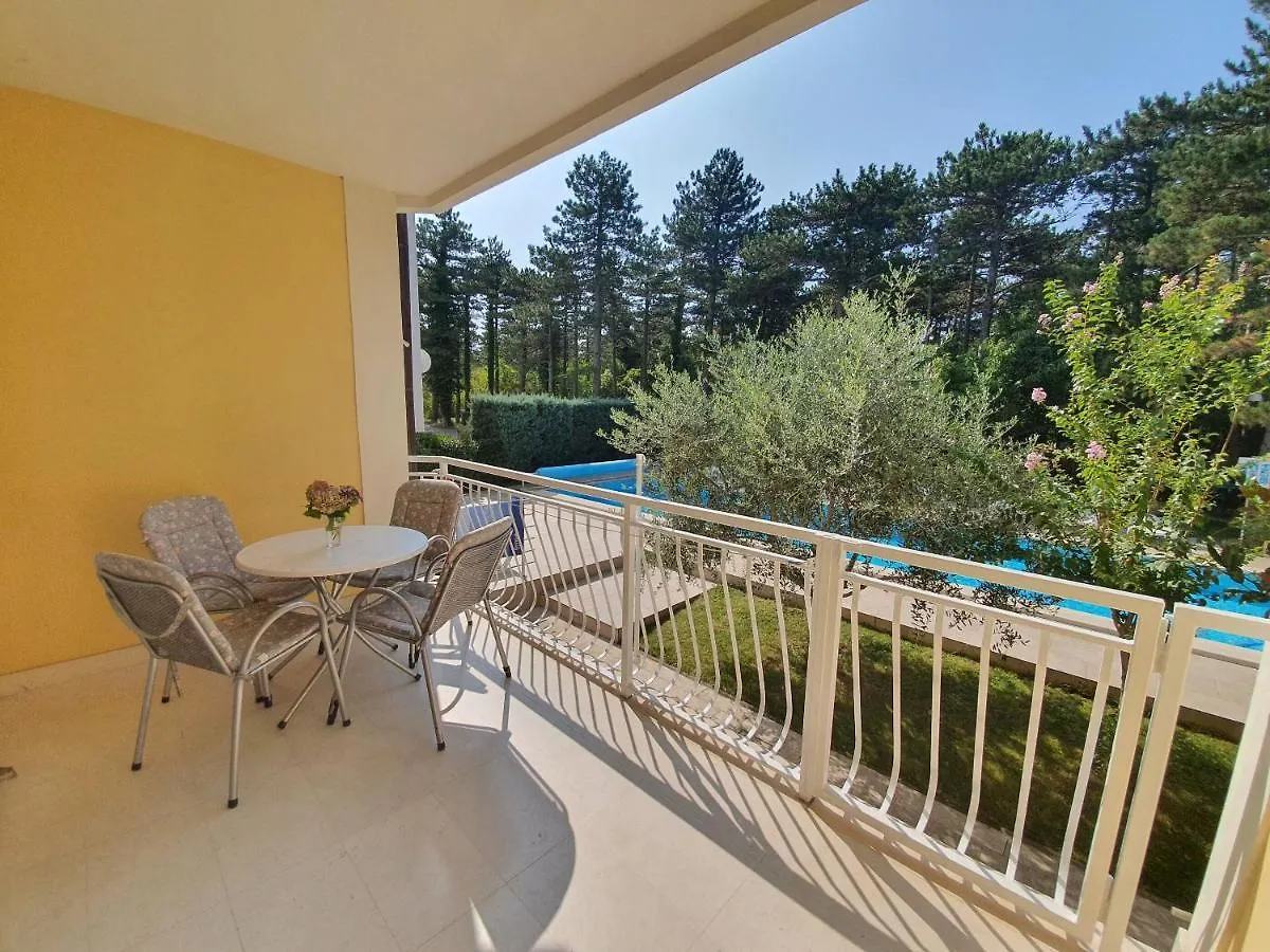 Apartments Villa Anne Jadranovo