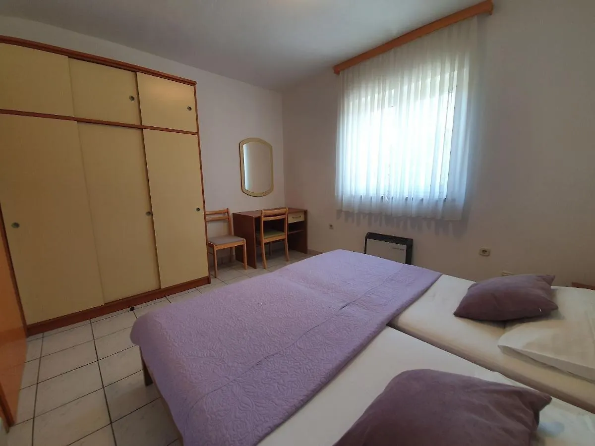 Apartments Villa Anne Jadranovo