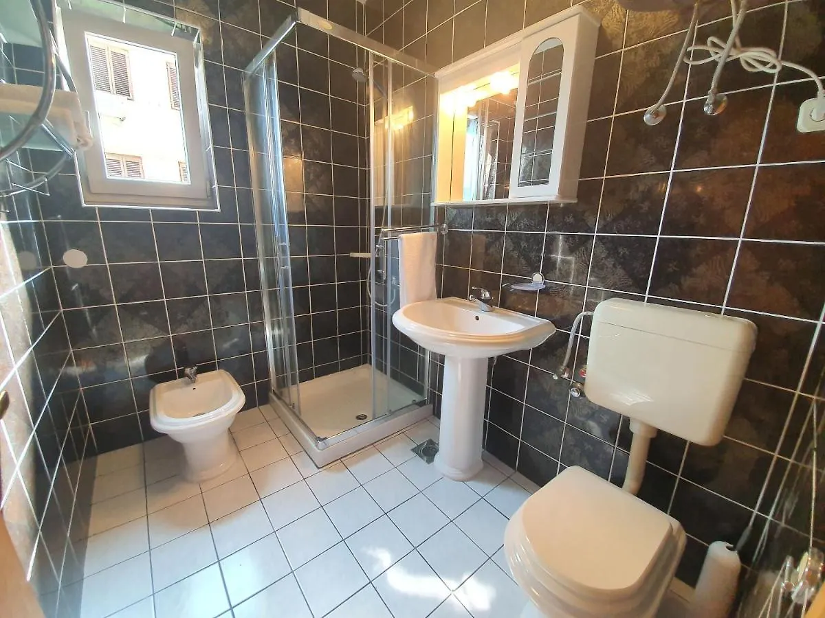 Apartments Villa Anne Jadranovo