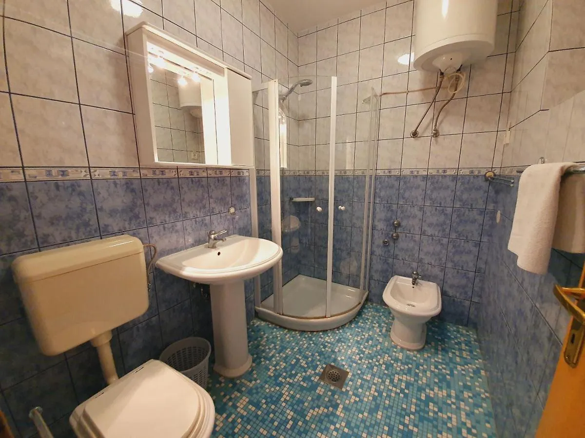 Apartments Villa Anne Jadranovo