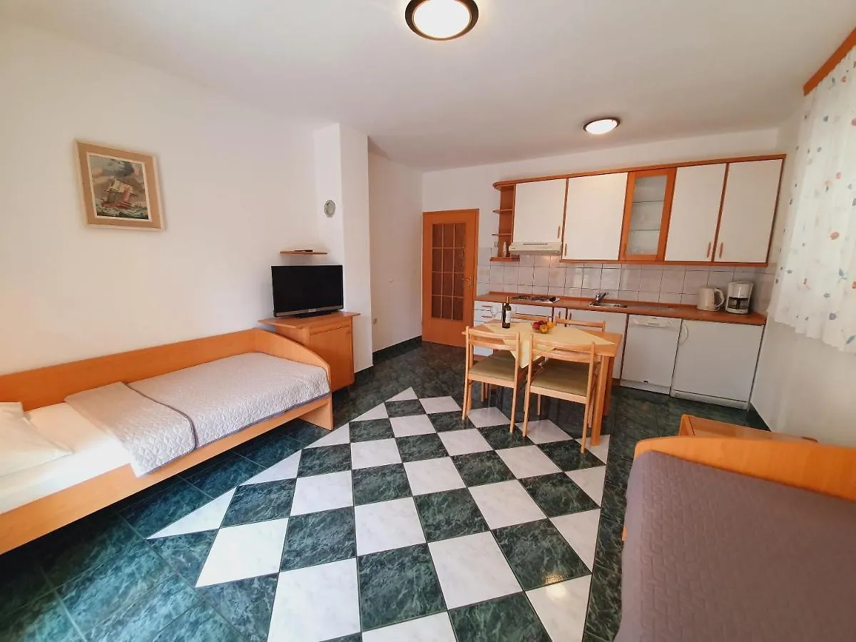 Apartments Villa Anne Jadranovo Chorvatsko